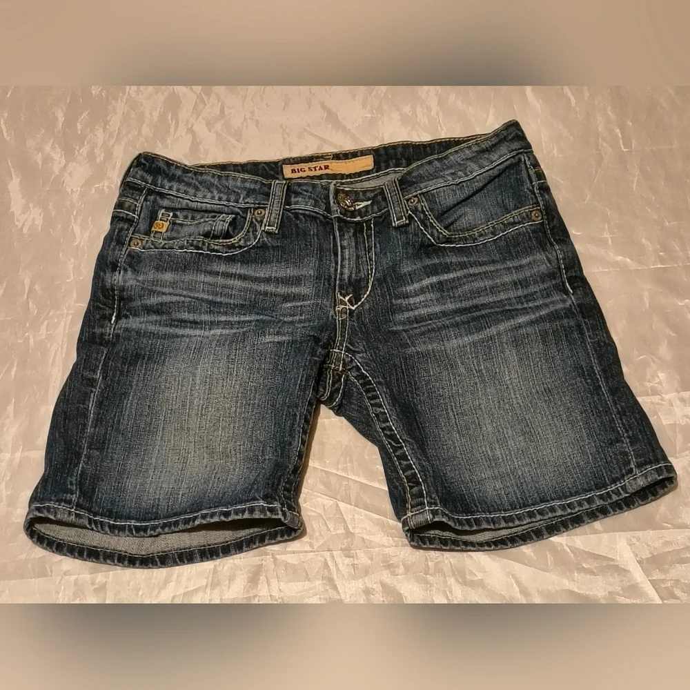Big Star Women's Long Shorts Size 27 Denim Jean